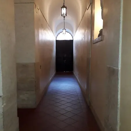 La Maison De La Papesse Apartment